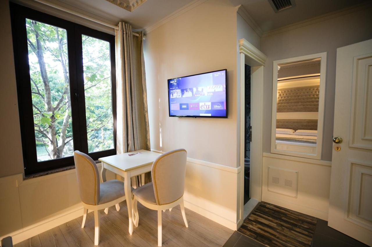 Hotel Lotus Tirana Exterior photo